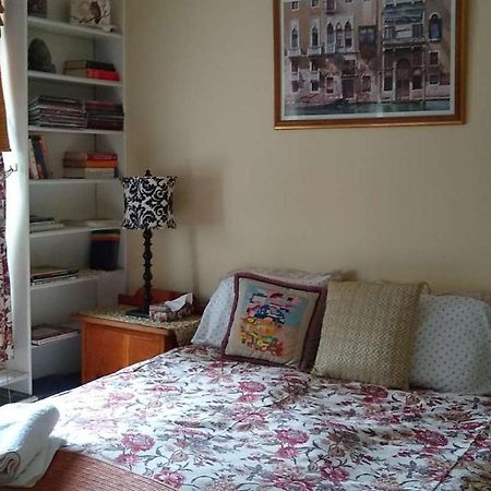 Australis Guest House Ottawa Extérieur photo